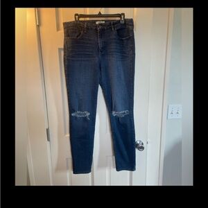 Jessica Simpson Curvy Distressed Skinny Jean Size 14 European 32